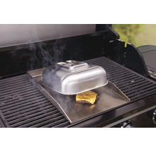Barbecue met grillplaat, hamburger, kaas en afdekhoes