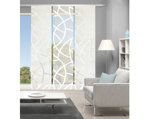 Woonkamer met schuifgordijn met motief