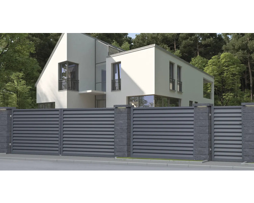 Modern huis met horizontale lamellen omheining