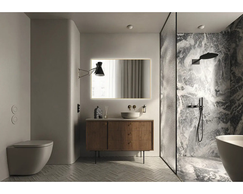 Moderne badkamer met toilet, wastafelonderkast, spiegel en douche