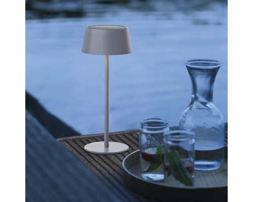 Tafellamp met drankjes buitenshuis
