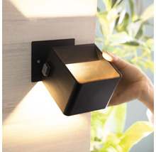 Kubusvormige wandlamp voor buitenverlichting