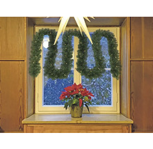 Raamdecoratie met dennen slinger, ster en kerstster