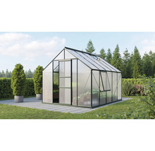 Tuinkas met open raam en schuifdeur in de tuin