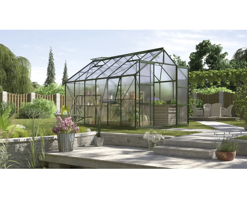 VITAVIA Tuinkas Jupiter 9900 polycarbonaat 6 mm smaragd, 257x383x247,9 cm Tuinkas in een tuin met planten en tuinmeubilair