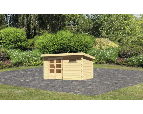 Houten tuinhuis met dubbele deur en raam in de tuin