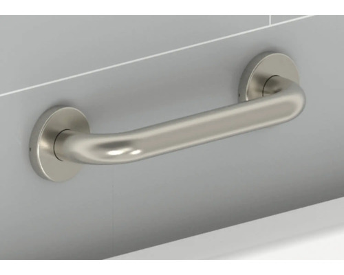 Metalen handgreep aan de wand gemonteerd