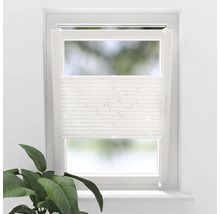 Wit plisségordijn op raam voor privacy en zonwering.