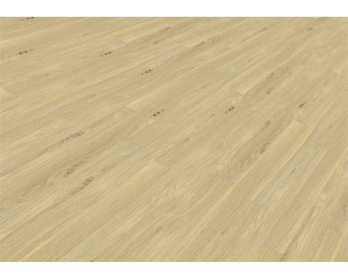 Houten vloer van eikenhout gelegd.