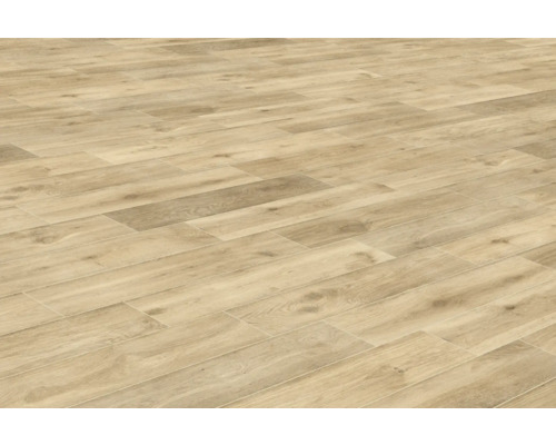 Gelegde vloerbedekking met houtlook