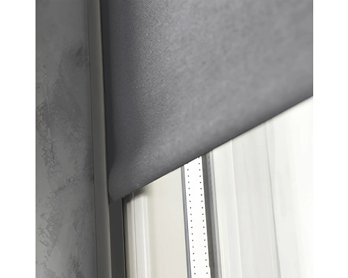 Rolgordijn gedeeltelijk omlaag