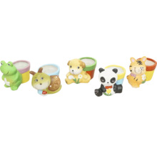 Diverse bloempotten in de vorm van dieren, waaronder een kikker, slak, hond, panda en tijger