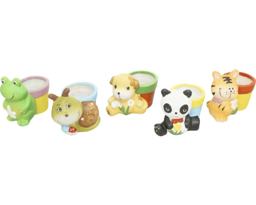 Diverse bloempotten in de vorm van dieren, waaronder een kikker, slak, hond, panda en tijger
