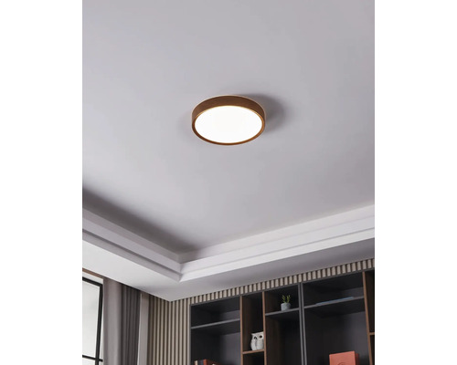 Ronde plafondlamp in interieur