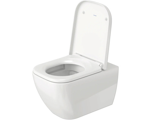Wandtoilet met open spoelrand en opgeklapte toiletbril