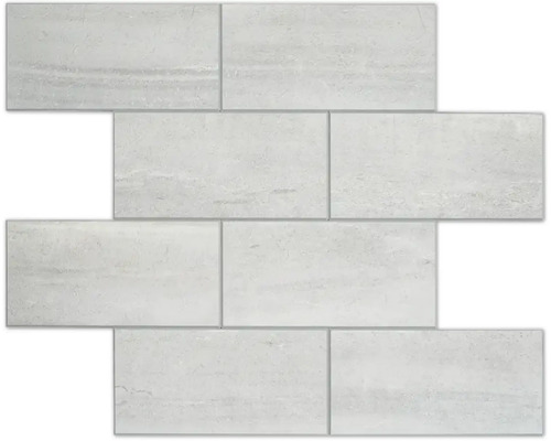 Rechthoekige wandtegels van steengoed in verband gelegd