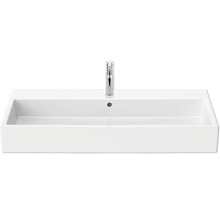 Wastafel van keramiek met kraan