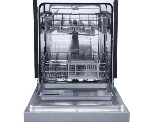 Geopende vaatwasser met vaatwaskorven