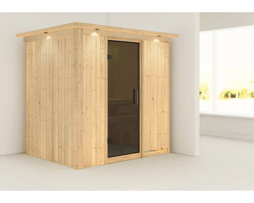 Houten sauna met glazen deur en verlichting