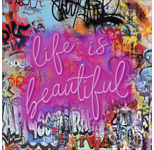 Muurdecoratie met graffiti en het opschrift Life is Beautiful