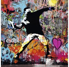 Banksy kunstdruk met graffiti achtergrond en man die een boeket bloemen gooit