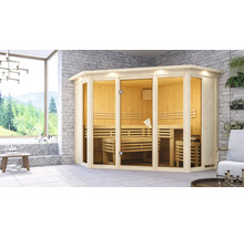Moderne sauna met glazen voorkant en houten banken in een lichte ruimte