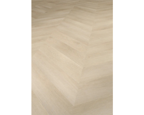 Lichte houten vloertegels in visgraatmotief