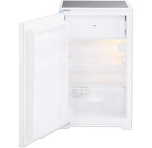 Geopende koelkast met planken