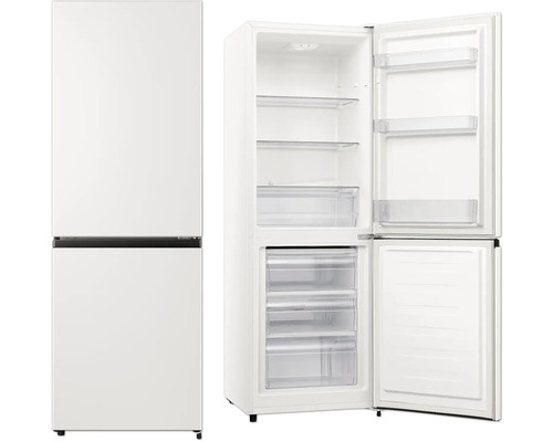 Witte koel-vriescombinatie met open deuren, interieur met planken en laden