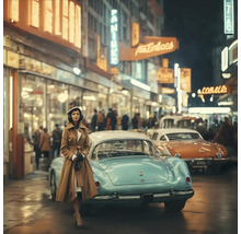 Een vrouw met een hoofdtelefoon die op een drukke straat naast een lichtblauwe oldtimer staat.