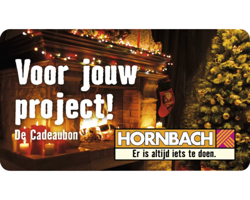 Feestelijke scène met open haard, kerstboom en Hornbach logo