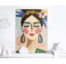 Schilderij met portret van een vrouw met bloemen in haar haar als wanddecoratie