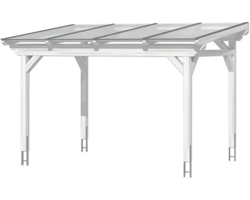 Vrijstaande houten carport met lichtdoorlatend dak