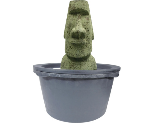 Moai standbeeld als decoratie in een grijze container