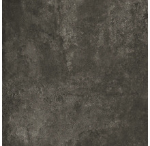 Close-up van een donkere vloertegel met een ruwe textuur