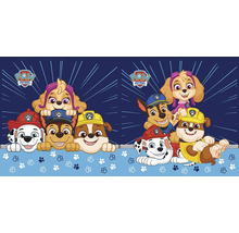 Paw Patrol motief op een blauw oppervlak met hondenpootafdrukken