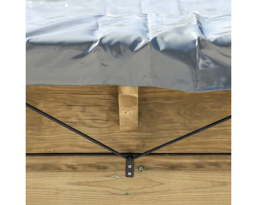 Houten zwembad met afdekzeil en spanband bevestiging