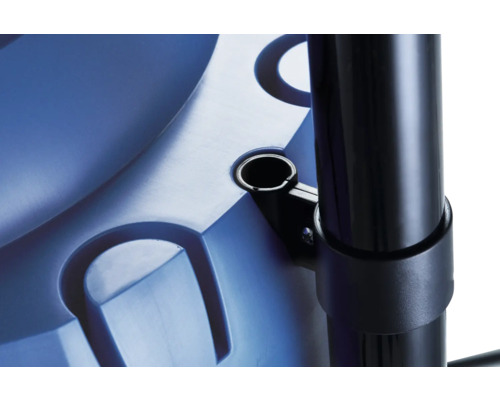 Detailopname van een montagetafel met zwarte poot