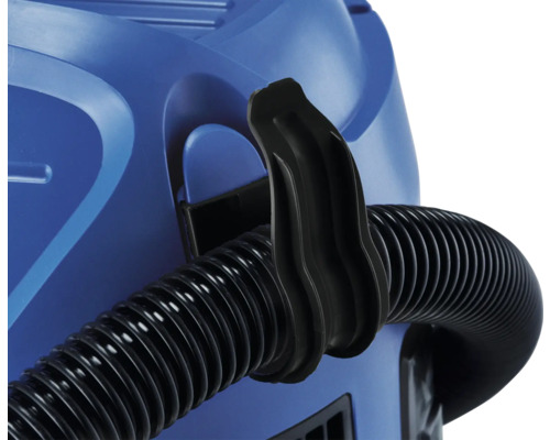 Gedetailleerde opname van een stofzuigerslang op de behuizing