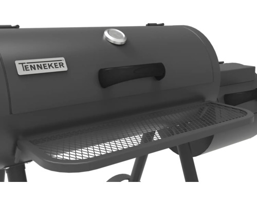 Tenneker logo op een smoker grill