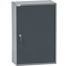 Stalen kast met slot en sleutel
