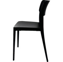 Zwarte stoel in profiel