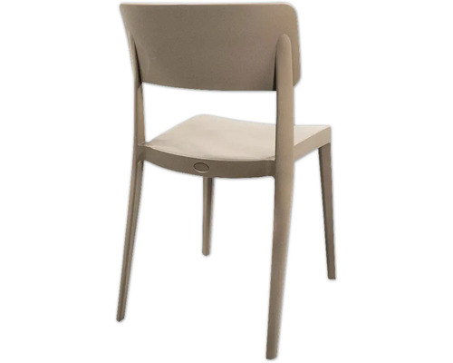 Stoel met rugleuning en vier poten