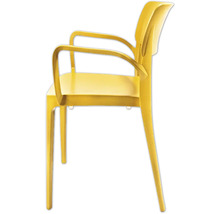 Gele kunststof stoel met armleuning