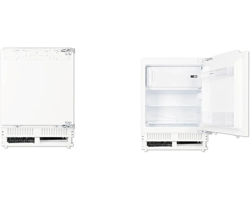 Inbouwkoelkast met open en gesloten deur.