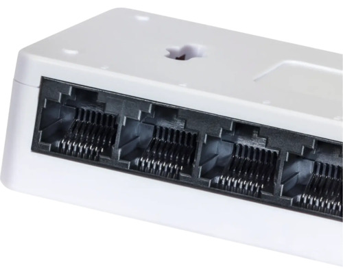 Netwerk splitter met aansluitpoorten