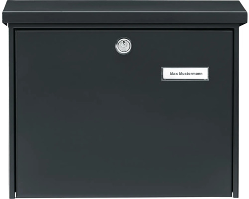 Brievenbus met slot en naamplaatje