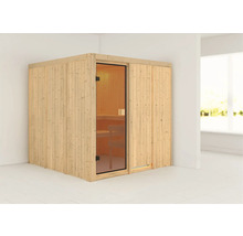 Finse sauna met glazen deur en houten wanden.