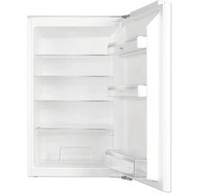 Geopende koelkast met planken en deurvakken