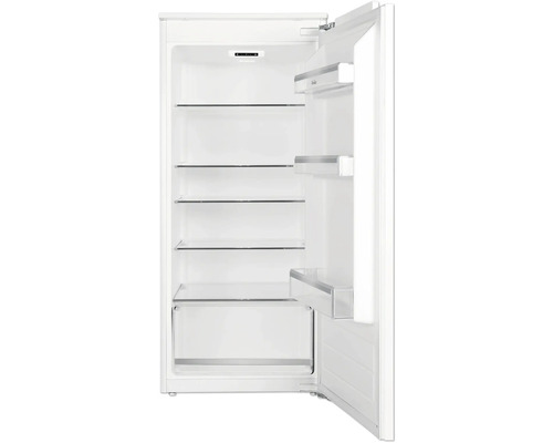 Geopende koelkast met glazen planken en groentelade